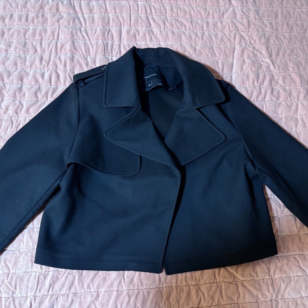 Banana Republic Black Cropped Trench Coat (Large)
